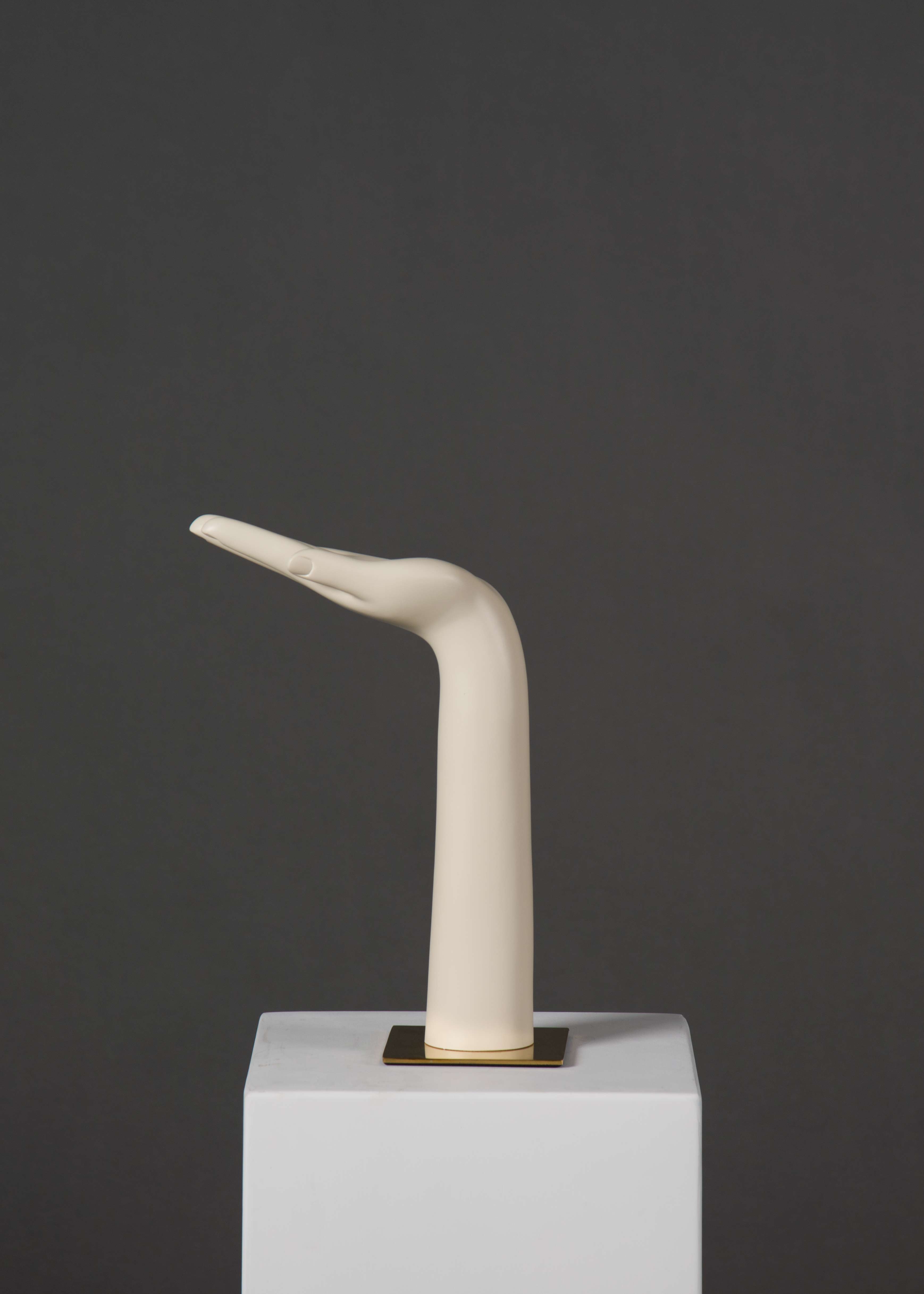 Hand-Display Hand-Display