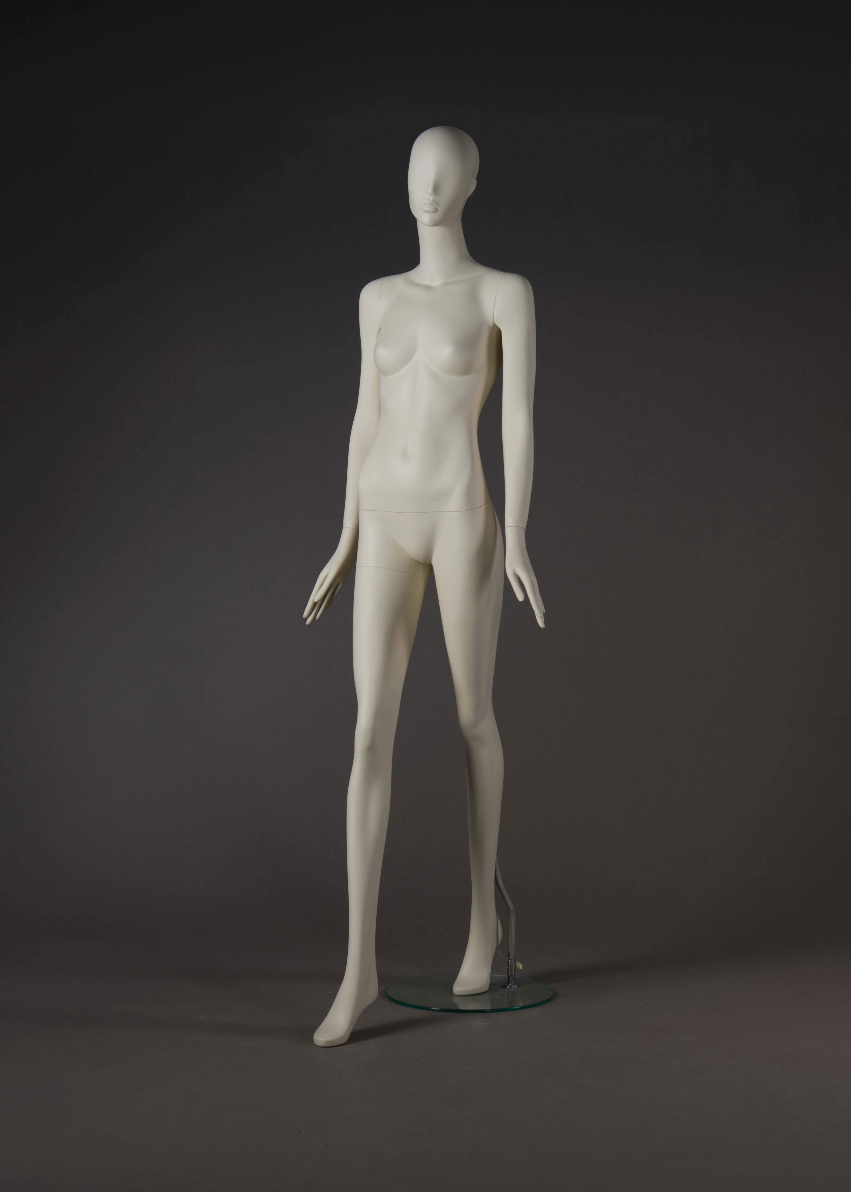 Schaufensterfigur, Frau abstrakt