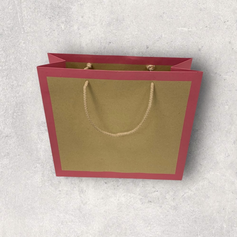 Papiertragetasche Frame-Pink klein 30x12x26,5 cm mit Baumwollkordel, Braun mit pinkem Rahmen