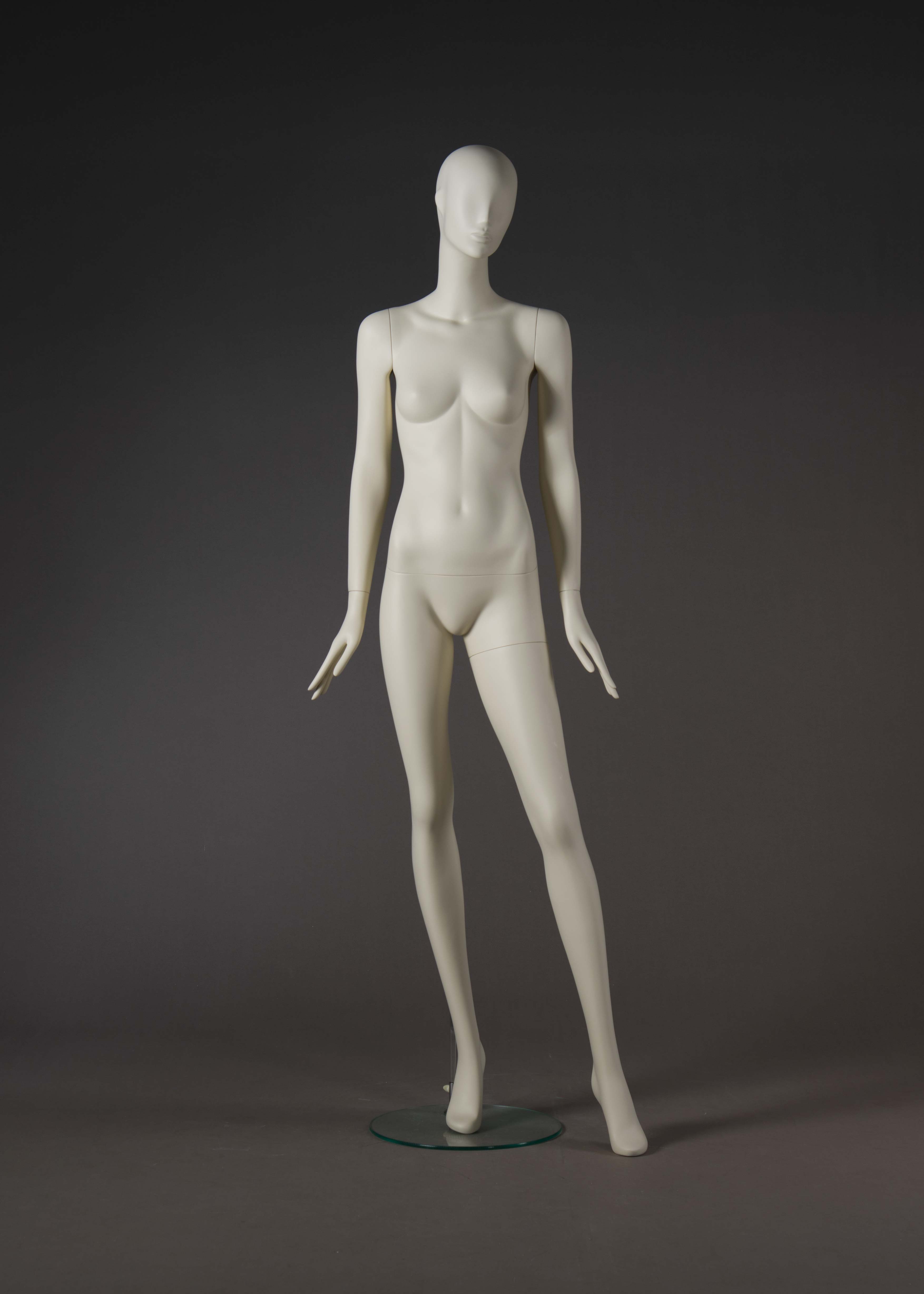 Schaufensterfigur, Frau abstrakt