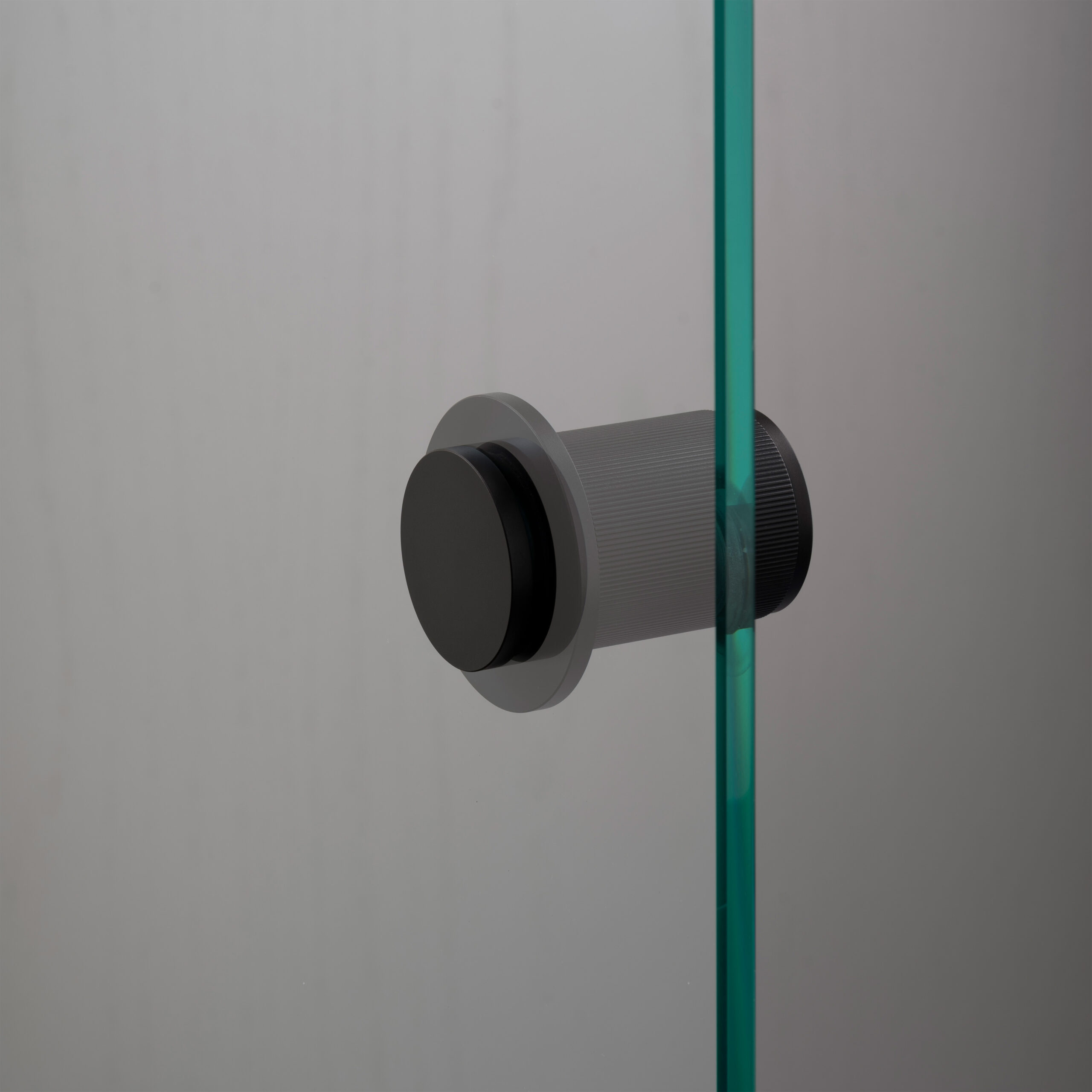 FESTSTEHENDER TÜRKNAUF / EINSEITIG / LINEAR / BLACK