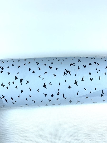 Geschenkpapier Motiv Vögel 50 cm x 50 m für Großhändler, kindgerechtes Vogel-Motiv