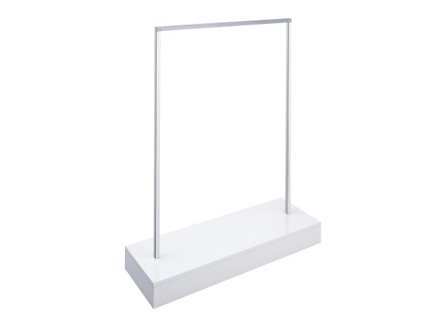 Verchromter Abhängeständer aus Vierkantrohr 119×40 cm, Höhe 148 cm, mit robustem Holz-Korpus in wählbarem Dekor, ideal für Kleidung in Shops oder Zuhause.