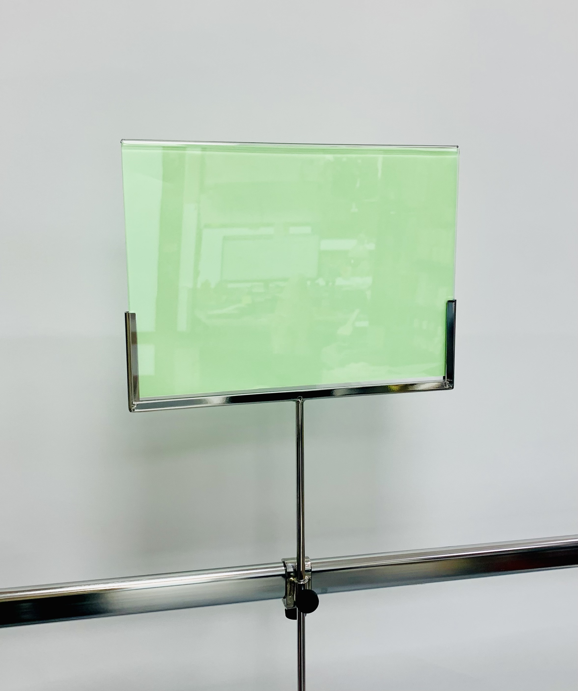 Plakathalter A4 Querformat für Rollständer